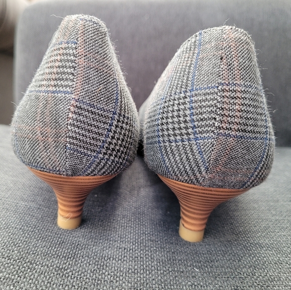 Gray plaid Journee kitten heels - Picture 3 of 5